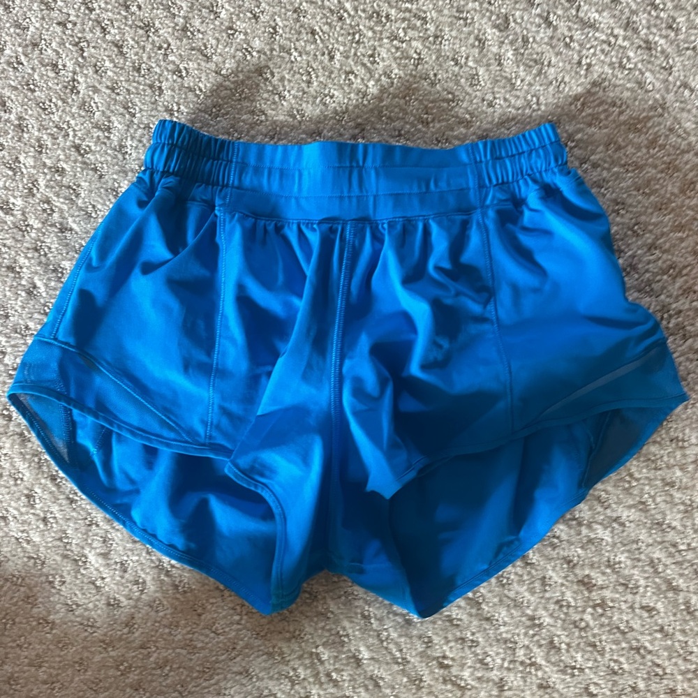 Lululemon hotty hot shorts 2.5